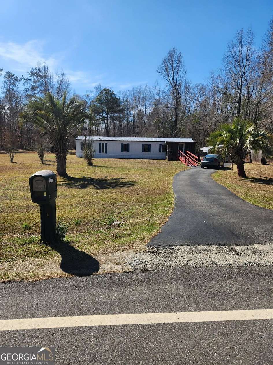 2.86 Acres of Land with Home for Sale in Dublin, Georgia