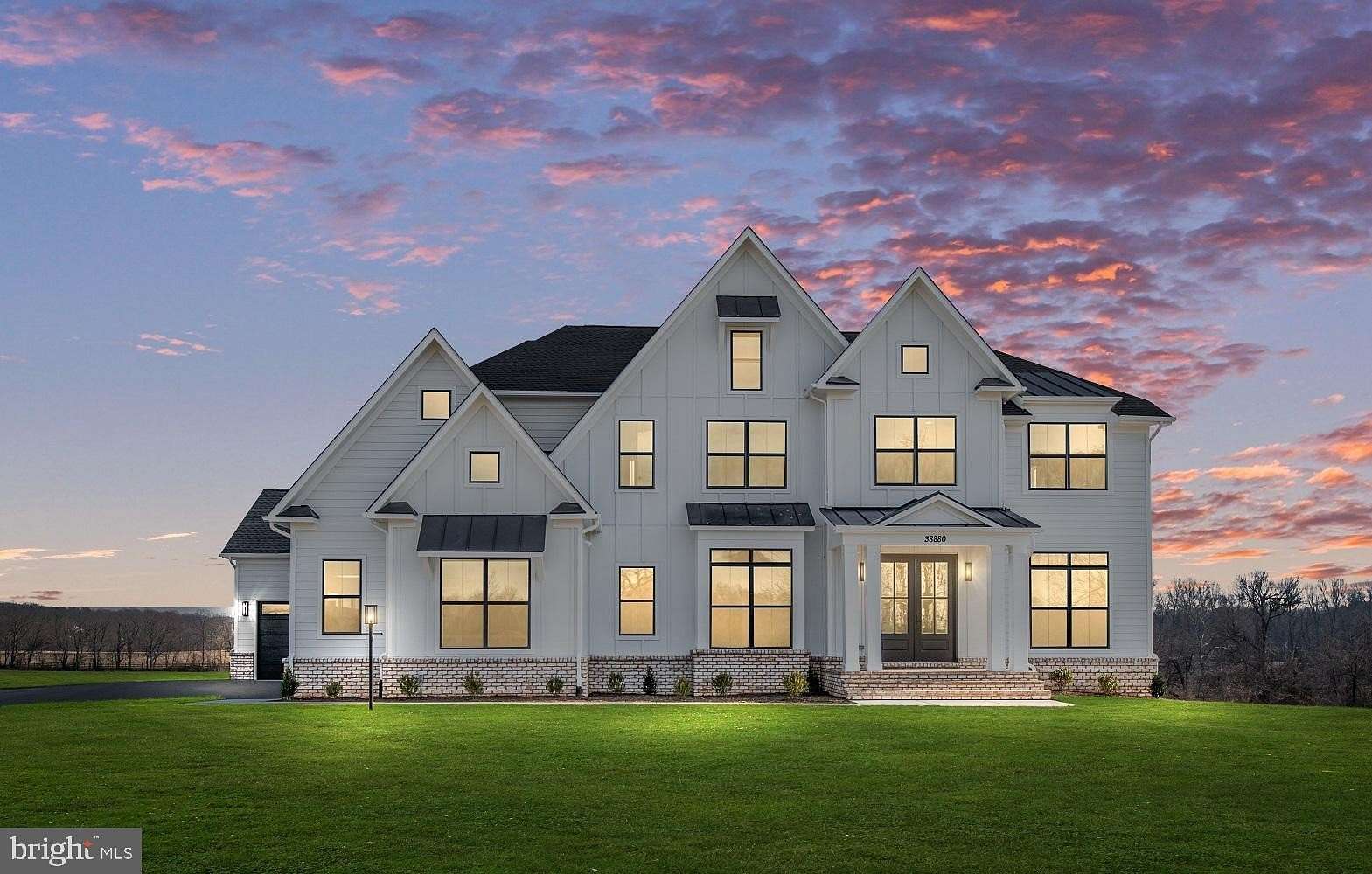 12 Acres of Land with Home for Sale in Round Hill, Virginia