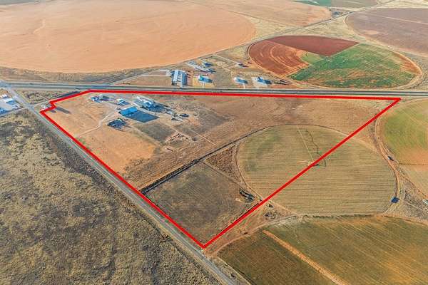 100 Acres of Land for Sale in Seminole, Texas
