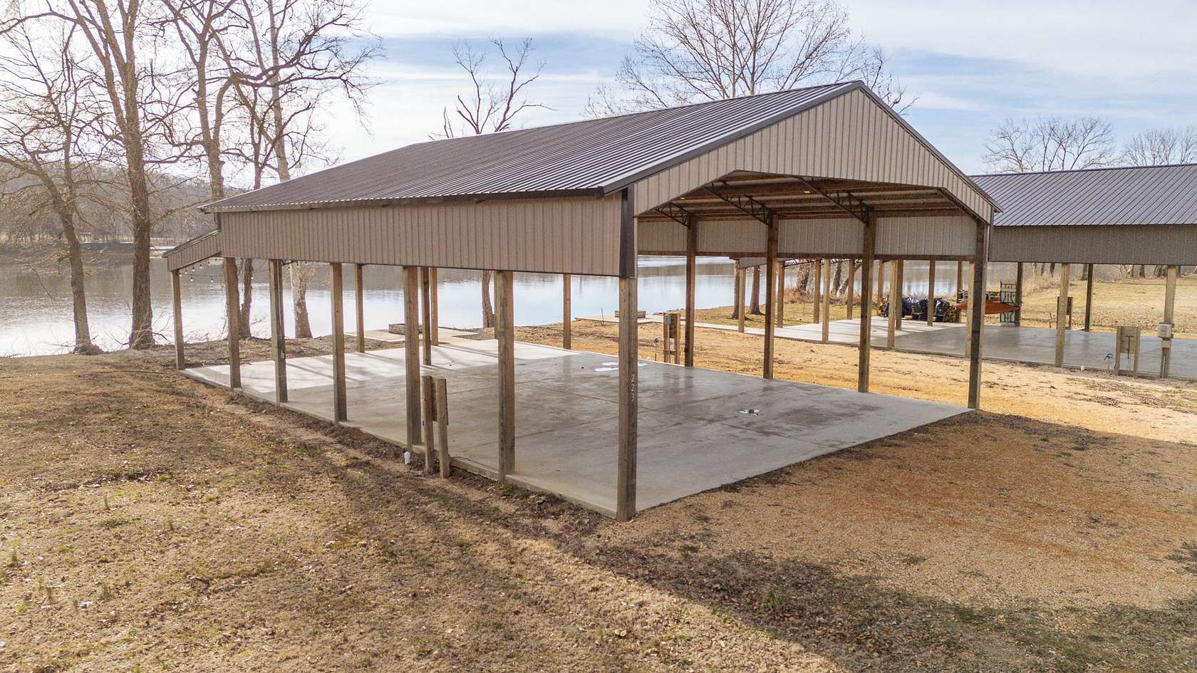 1.2 Acres of Residential Land for Sale in Clifton, Tennessee