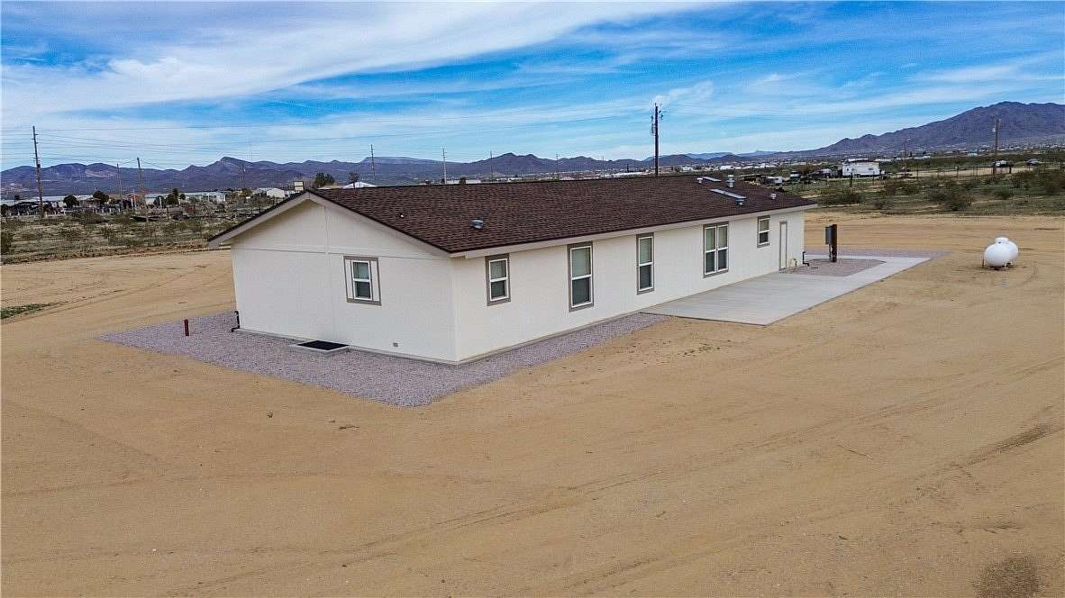 2.13 Acres of Land with Home for Sale in Dolan Springs, Arizona