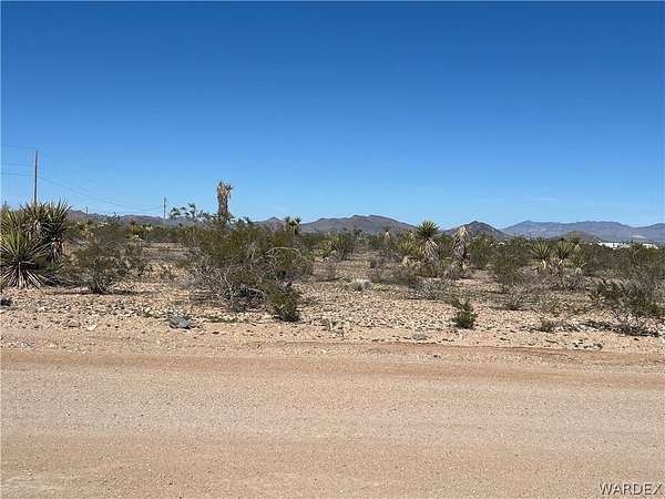 2 Acres of Land for Sale in Golden Valley, Arizona