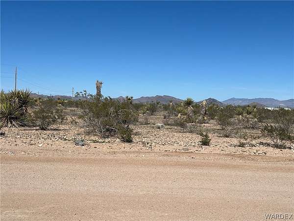 2 Acres of Land for Sale in Golden Valley, Arizona