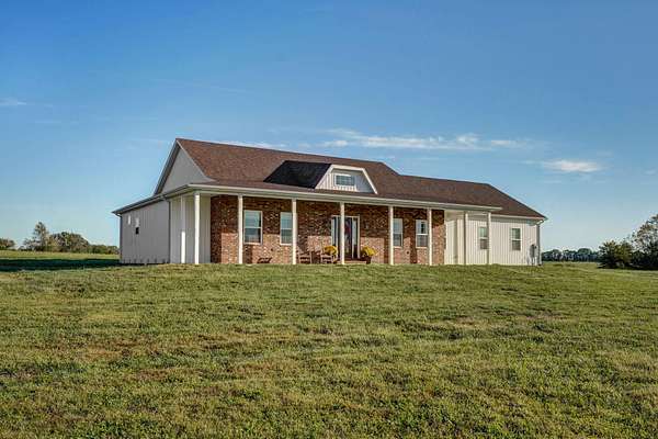 9.62 Acres of Land with Home for Sale in Billings, Missouri