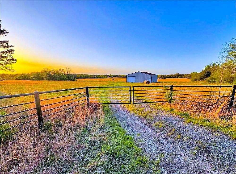 2 Acres of Commercial Land for Sale in Eufaula, Oklahoma