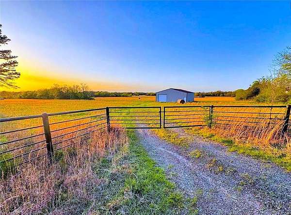 2 Acres of Commercial Land for Sale in Eufaula, Oklahoma