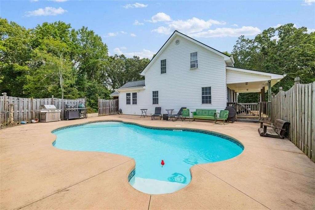 2.54 Acres of Land with Home for Sale in Lula, Georgia