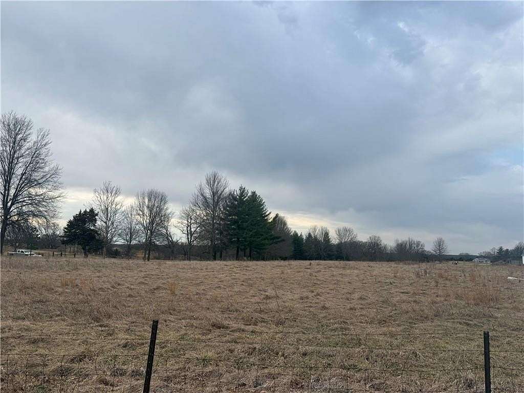 3.3 Acres of Residential Land for Sale in Grain Valley, Missouri