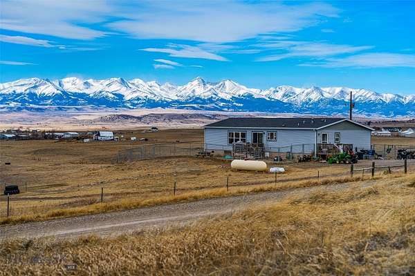 20.1 Acres of Agricultural Land with Home for Sale in Big Timber, Montana