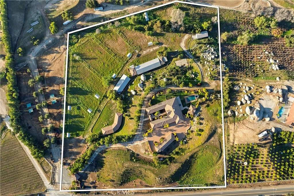 9.15 Acres of Land with Home for Sale in Temecula, California