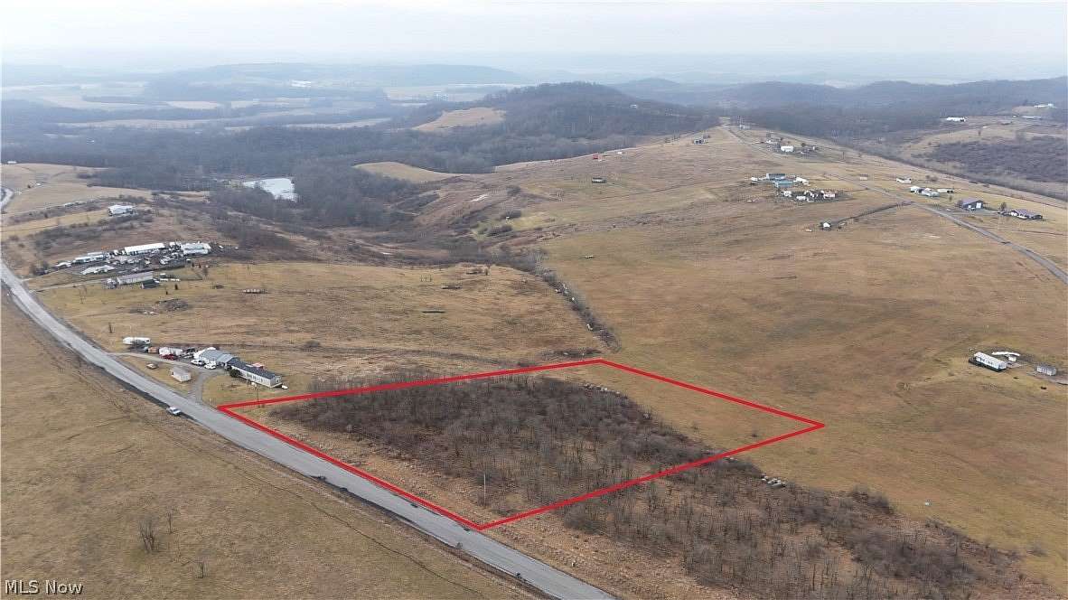 6 Acres of Residential Land for Sale in Newcomerstown, Ohio