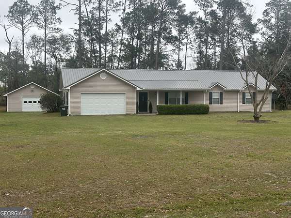 2.75 Acres of Land with Home for Sale in Valdosta, Georgia