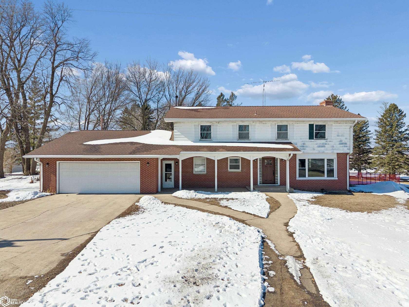 5.7 Acres of Land with Home for Sale in Garner, Iowa