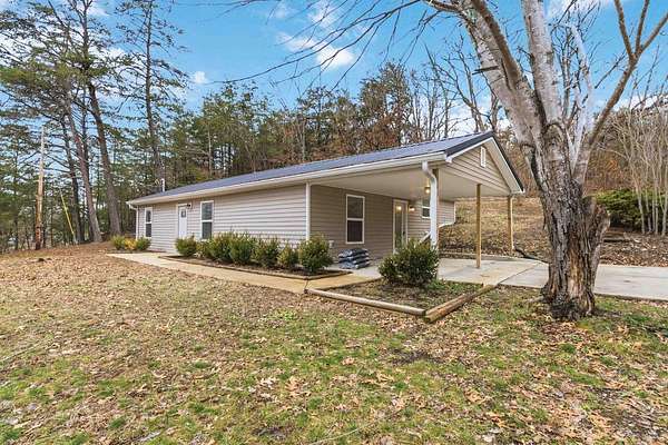 5 Acres of Land with Home for Sale in Winchester, Kentucky