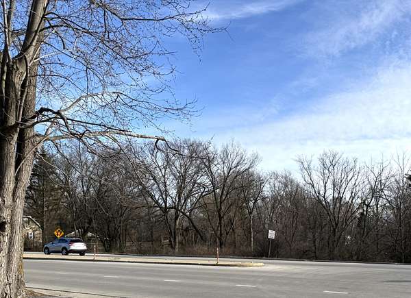 1 Acre of Residential Land for Sale in New Berlin, Wisconsin