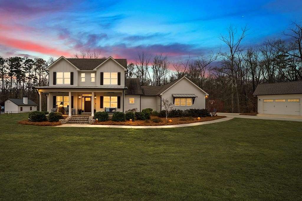 1.5 Acres of Land with Home for Sale in Milledgeville, Georgia