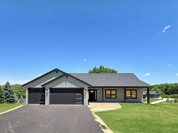 3 Acres of Land with Home for Sale in Freedom Township, Illinois