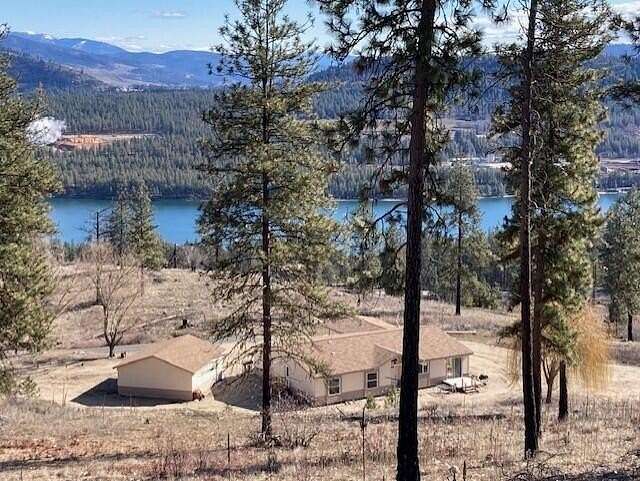 10 Acres of Land with Home for Sale in Kettle Falls, Washington
