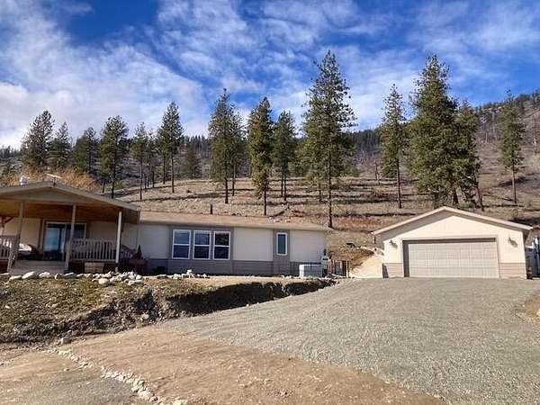 10 Acres of Land with Home for Sale in Kettle Falls, Washington