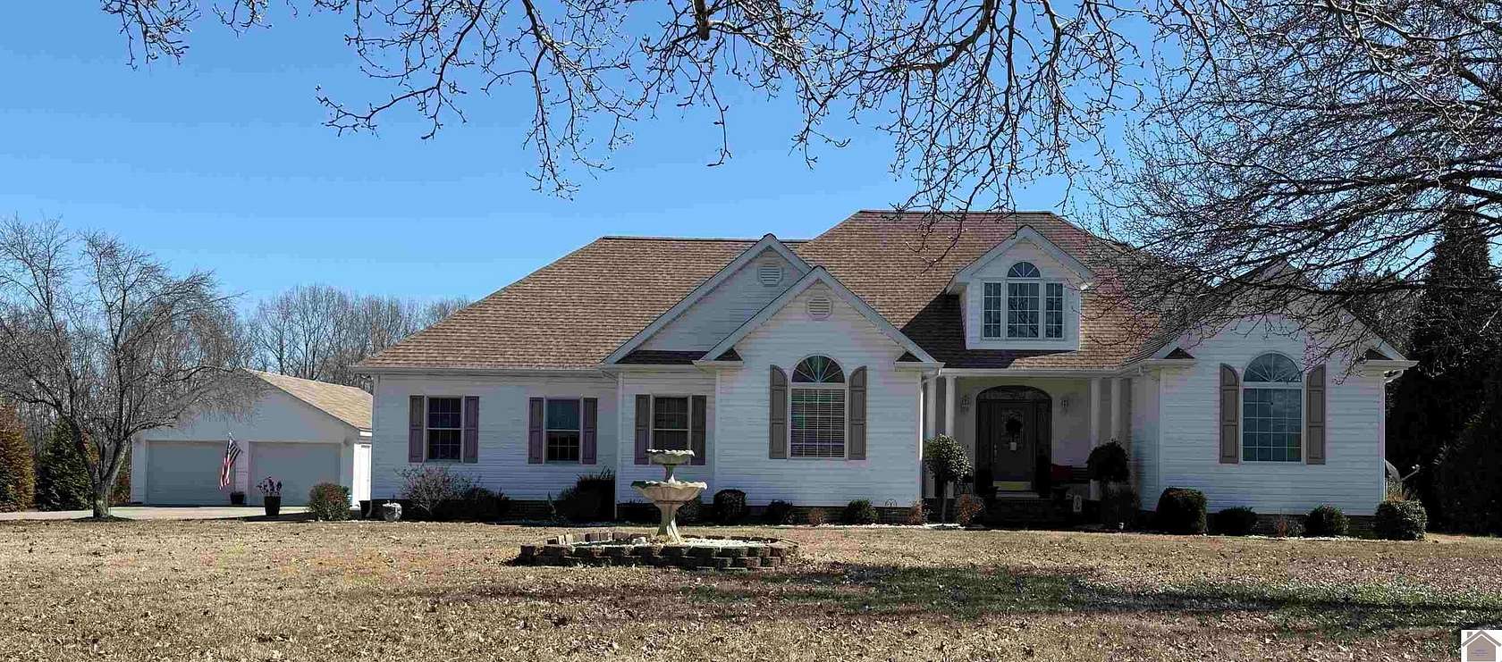 2 Acres of Land with Home for Sale in Benton, Kentucky