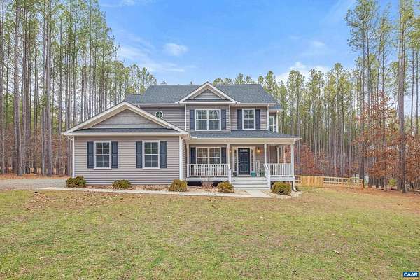 2.16 Acres of Land with Home for Sale in Palmyra, Virginia