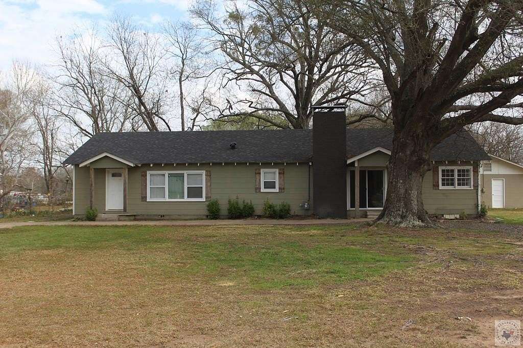 3 Acres of Land with Home for Sale in Texarkana, Texas