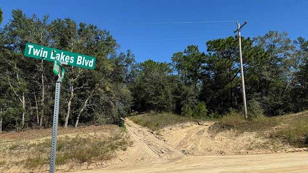0.26 Acres of Residential Land for Sale in Interlachen, Florida