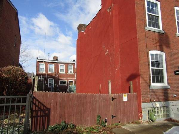 0.02 Acres of Residential Land for Sale in Pittsburgh, Pennsylvania