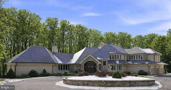 2 Acres of Land with Home for Sale in Potomac, Maryland