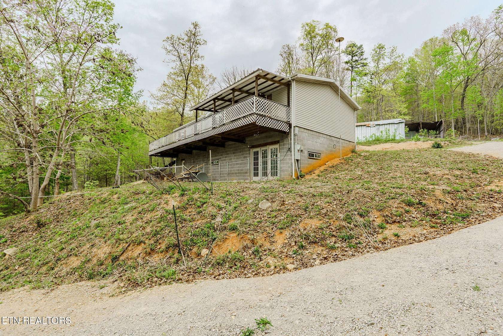 6.39 Acres of Land with Home for Sale in Speedwell, Tennessee