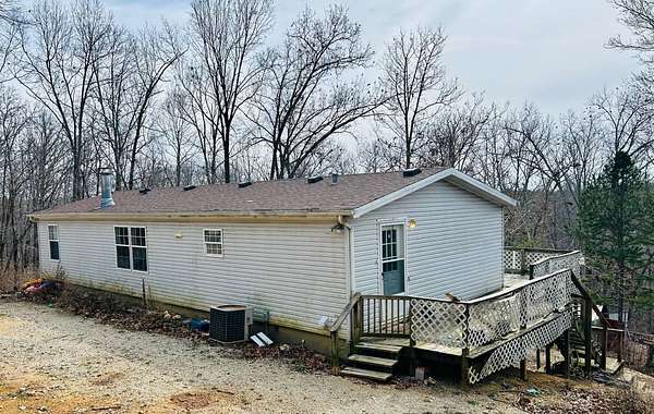 6.39 Acres of Land with Home for Sale in Speedwell, Tennessee