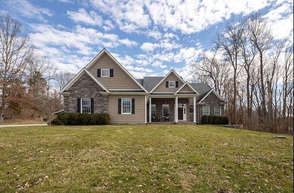 25.8 Acres of Land with Home for Sale in Nicholasville, Kentucky