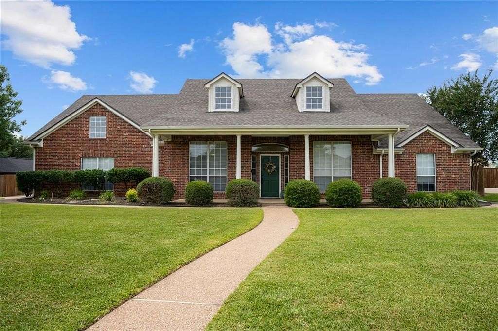 2.3 Acres of Land with Home for Sale in Robinson, Texas