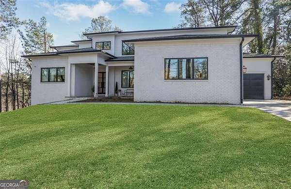 1.8 Acres of Land with Home for Lease in Atlanta, Georgia