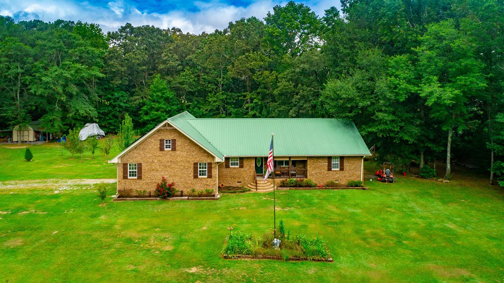 4.7 Acres of Land with Home for Sale in Fort Payne, Alabama