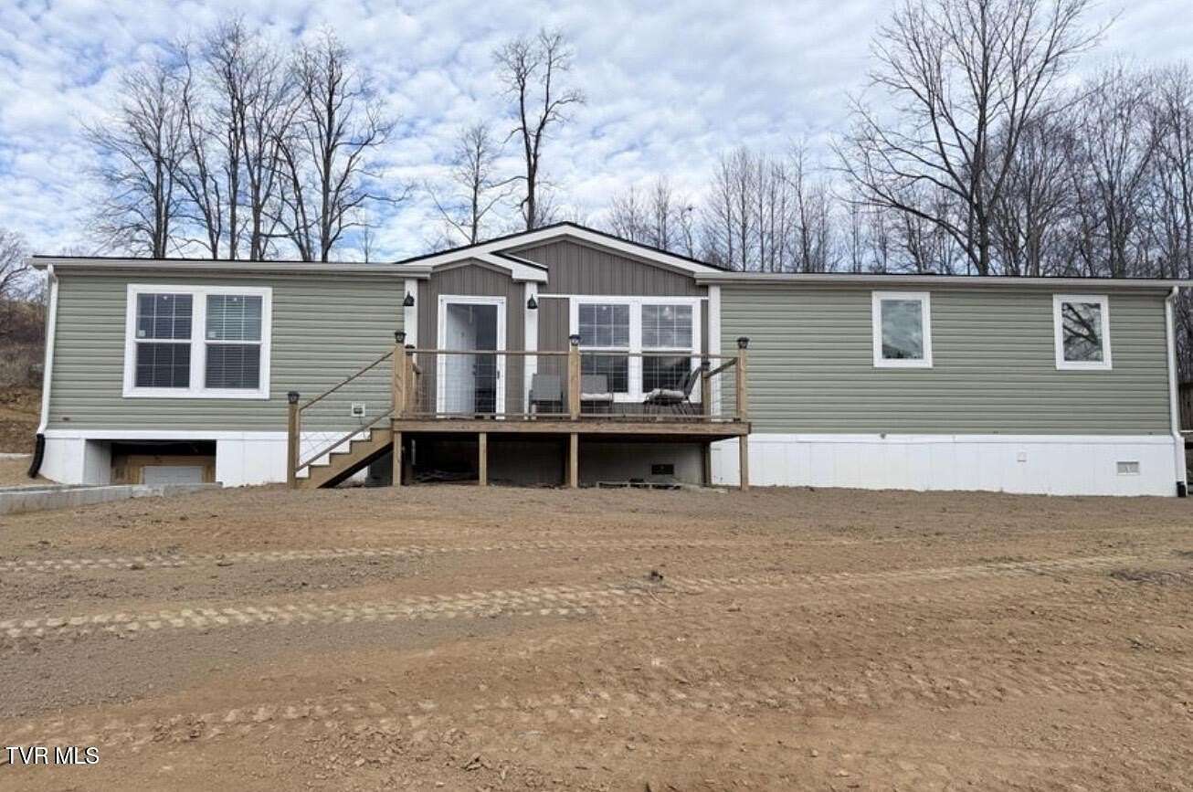 6 Acres of Land with Home for Sale in Castlewood, Virginia