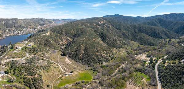 40.4 Acres of Land for Sale in Lake Hughes, California