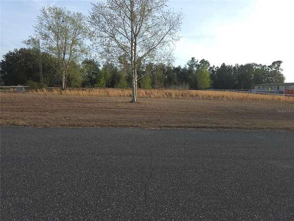 2 Acres of Residential Land for Sale in Trenton, Florida