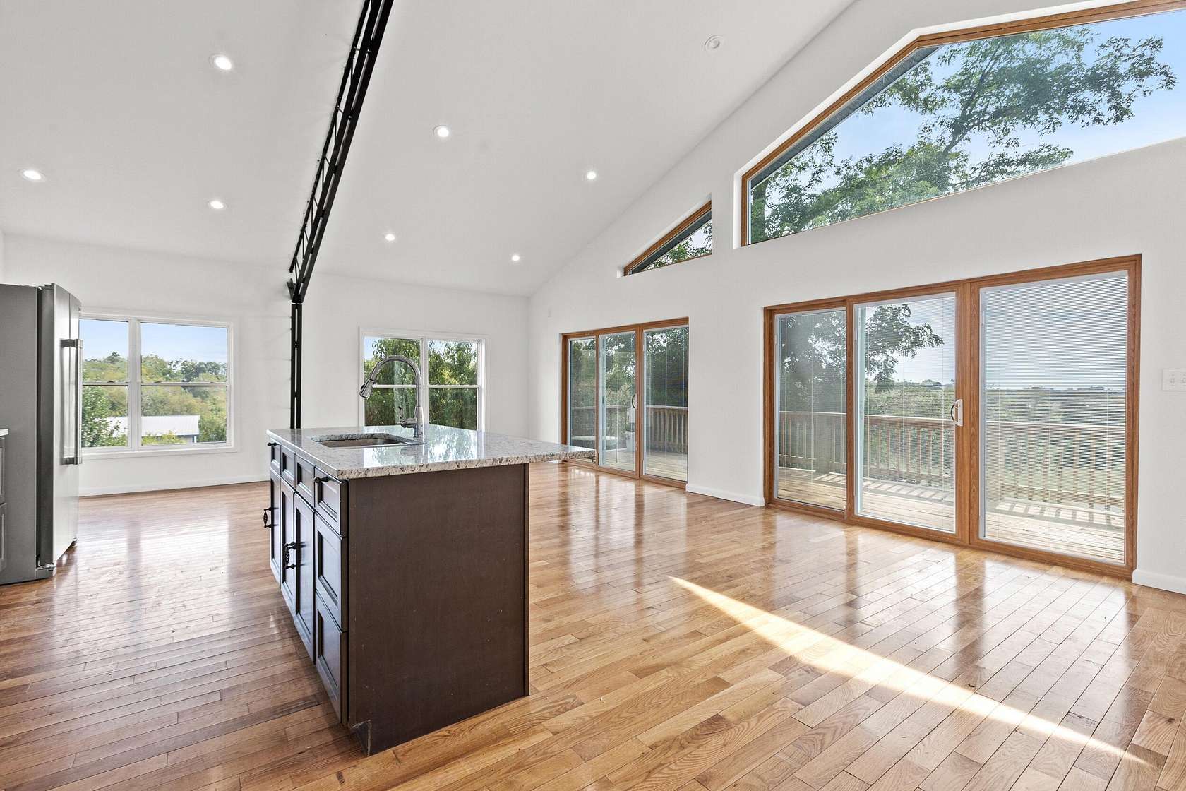 37 Acres of Land with Home for Sale in Paris, Kentucky