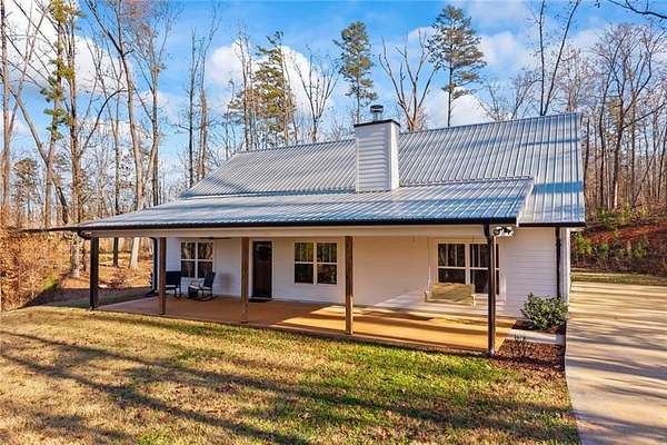6.5 Acres of Land with Home for Sale in Martin, Georgia