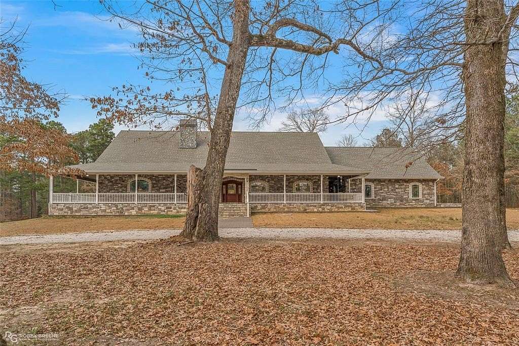 30 Acres of Land with Home for Sale in Ida, Louisiana