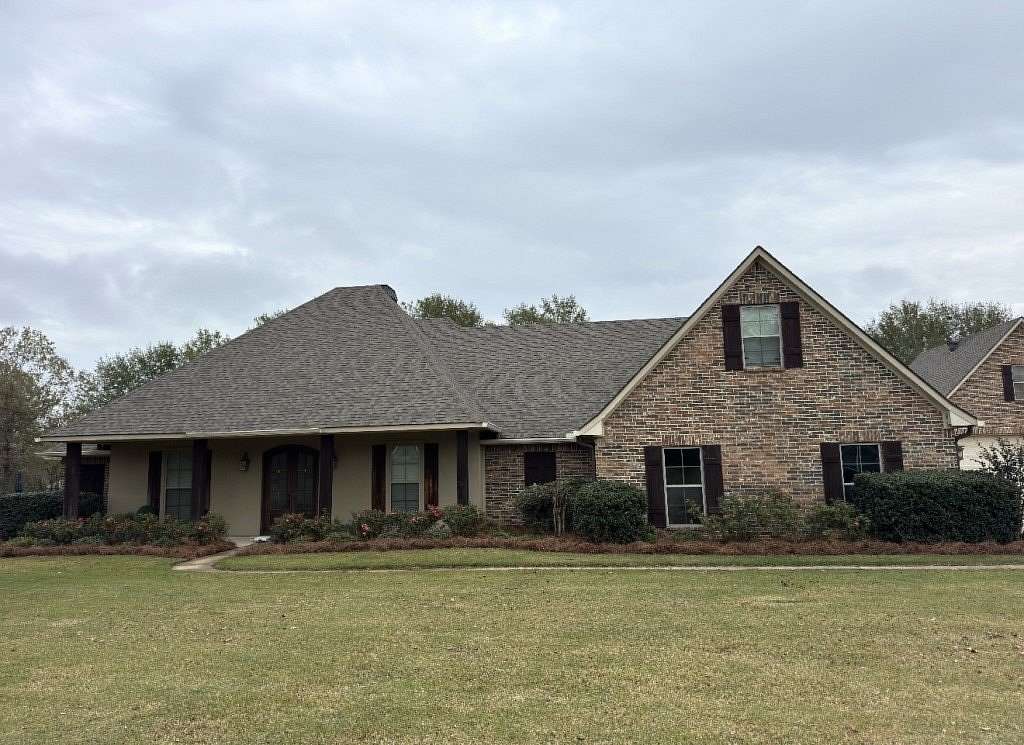 1.56 Acres of Land with Home for Sale in Stonewall, Louisiana
