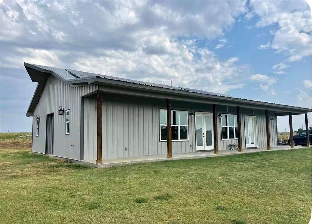 13 Acres of Land with Home for Lease in Farmersville, Texas