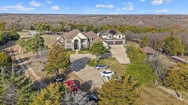 11.9 Acres of Land with Home for Sale in Lancaster, Texas