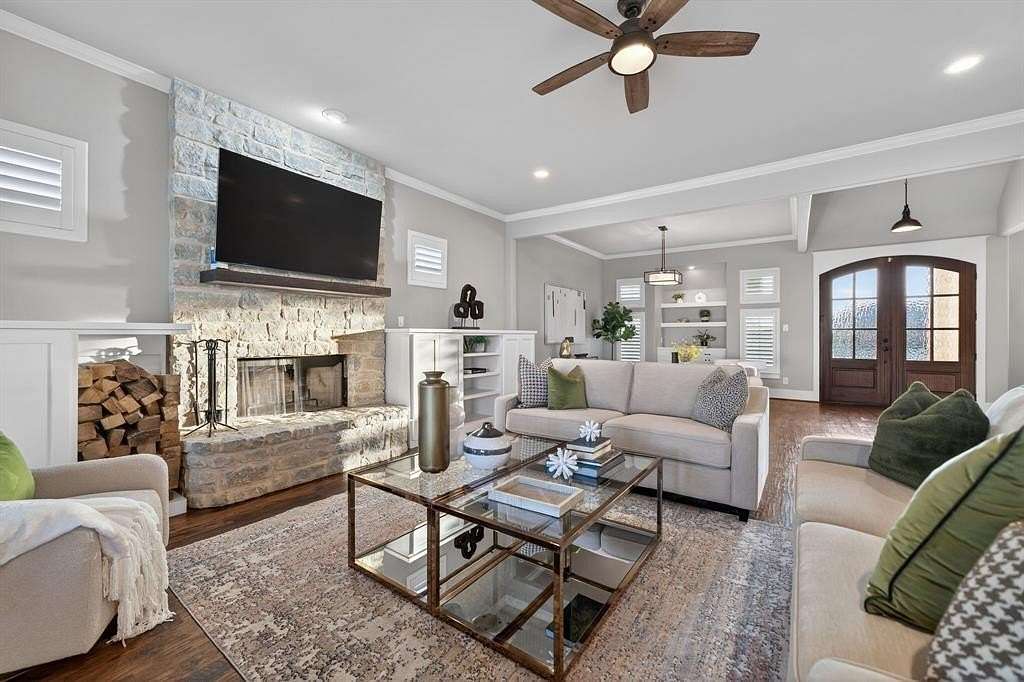 1.5 Acres of Land with Home for Sale in Rockwall, Texas