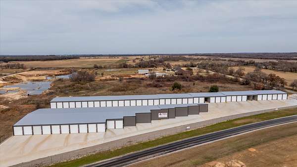 3 Acres of Improved Mixed-Use Land for Sale in Granbury, Texas