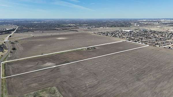 25.3 Acres of Agricultural & Residential Land for Sale in Waxahachie, Texas