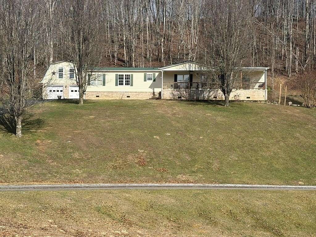 13.6 Acres of Recreational Land with Home for Sale in Pounding Mill, Virginia