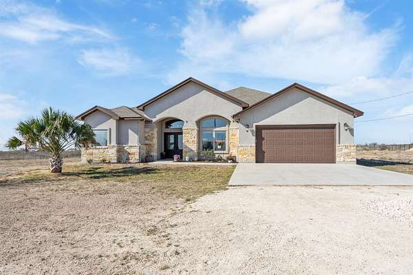 1.7 Acres of Land with Home for Sale in Del Rio, Texas