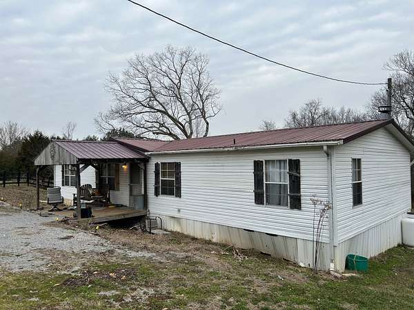 2.16 Acres of Land with Home for Sale in Hardyville, Kentucky